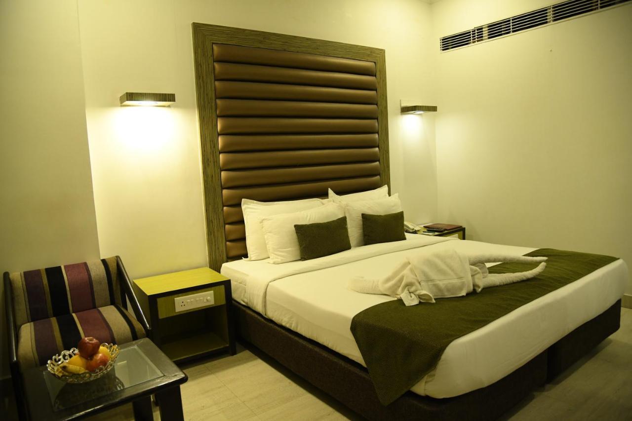 נאגפור Hotel Airport Centre Point מראה חיצוני תמונה