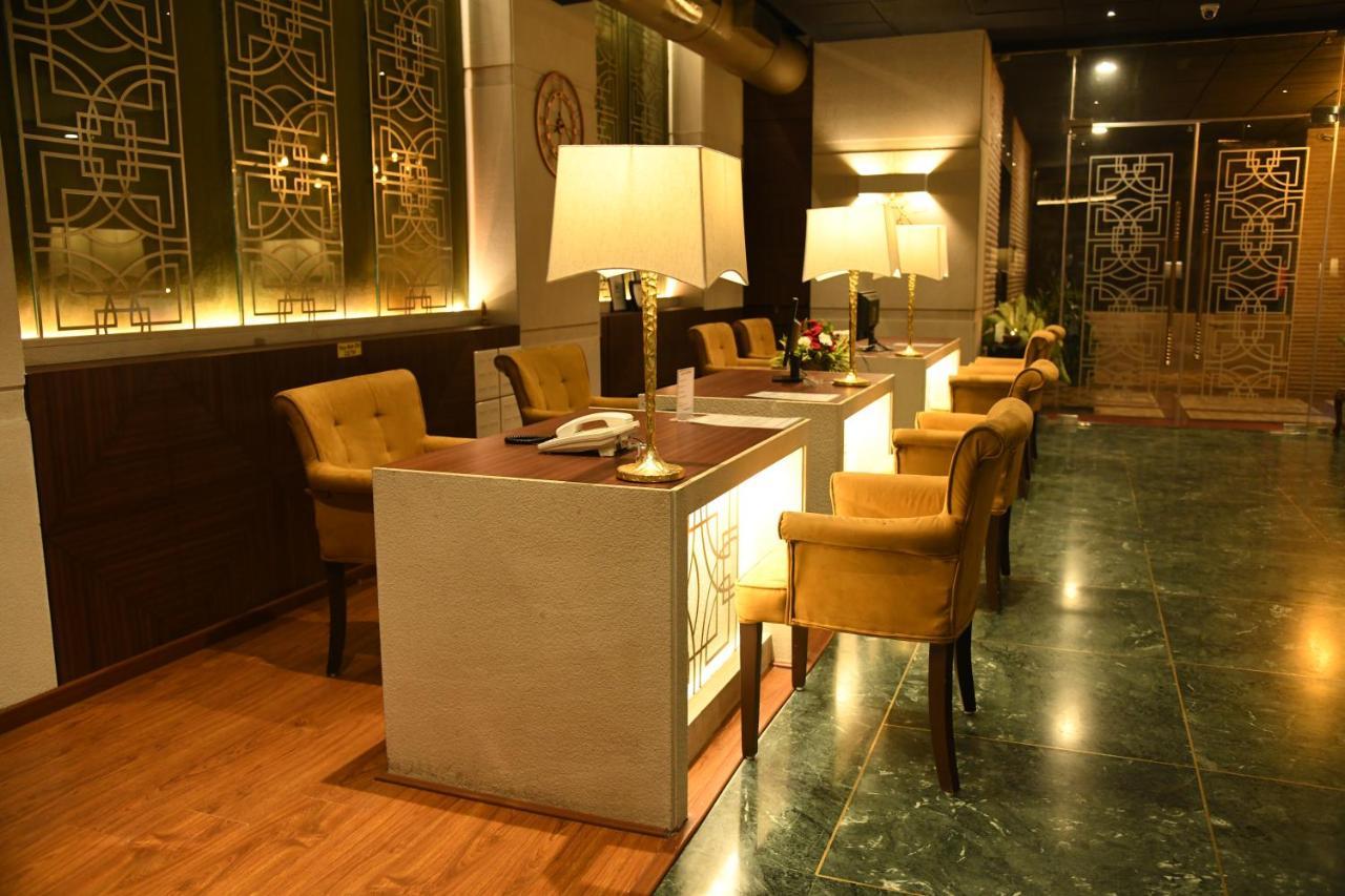 נאגפור Hotel Airport Centre Point מראה חיצוני תמונה